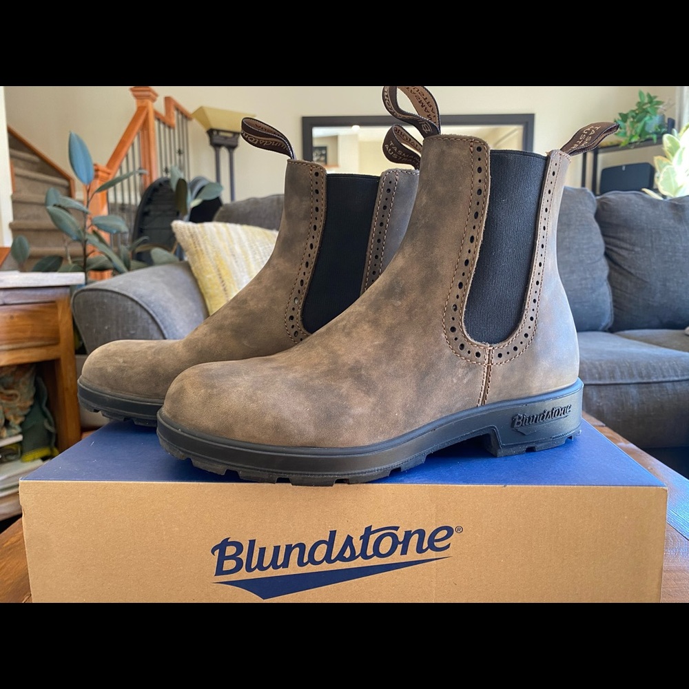 Women’s Blundstones